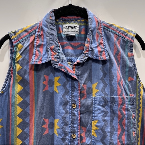 AtLast Basics Womens Blouse Sz‎ M 1992 boue aztec Button Down sleevless 90’s. - Picture 3 of 10